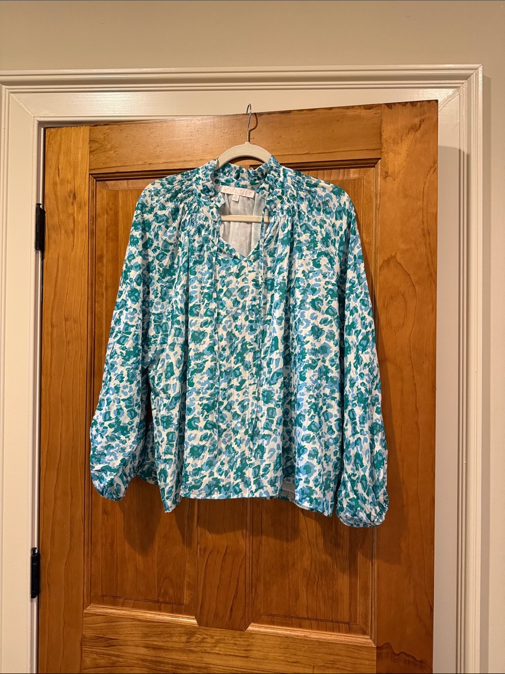 Women's Teal Floral Long-Sleeve Blouse